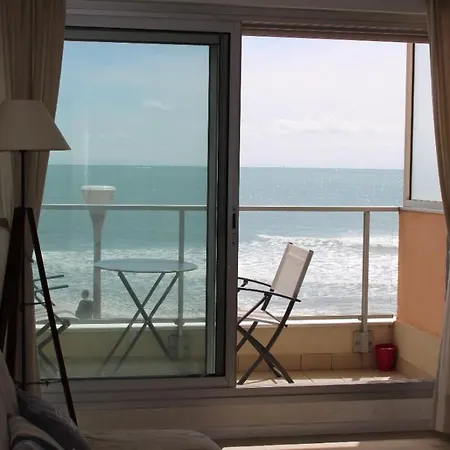 Sur Le Remblai Des Sables Dolonne * Les Sables-dʼOlonne