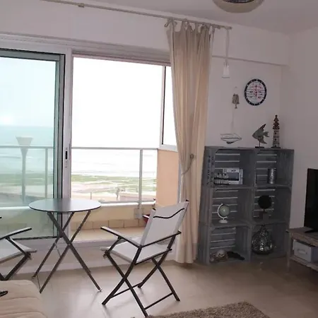 Sur Le Remblai Des Sables Dolonne Les Sables-dʼOlonne