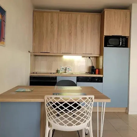 Daire Sur Le Remblai Des Sables Dolonne