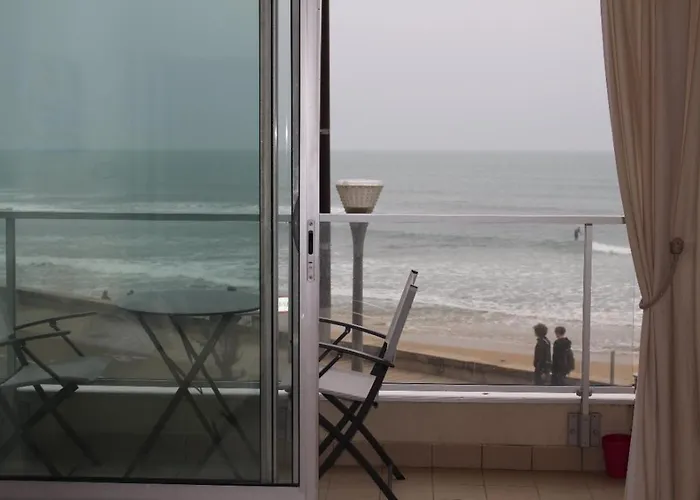 Sur Le Remblai Des Sables Dolonne * Les Sables-dʼOlonne