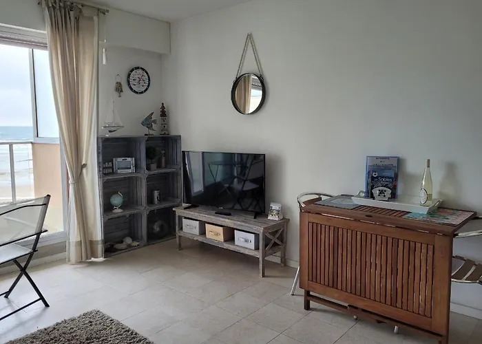 Sur Le Remblai Des Sables Dolonne Apartmán *