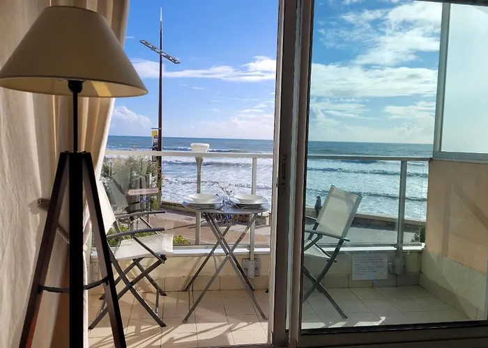 Sur Le Remblai Des Sables Dolonne * Les Sables-dʼOlonne