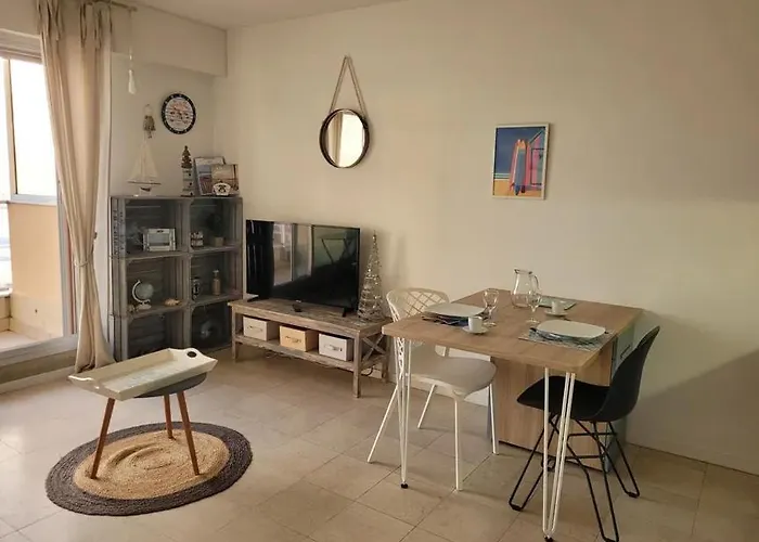 Sur Le Remblai Des Sables Dolonne * Les Sables-dʼOlonne